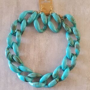 Elegant Turquoise Statement Necklace